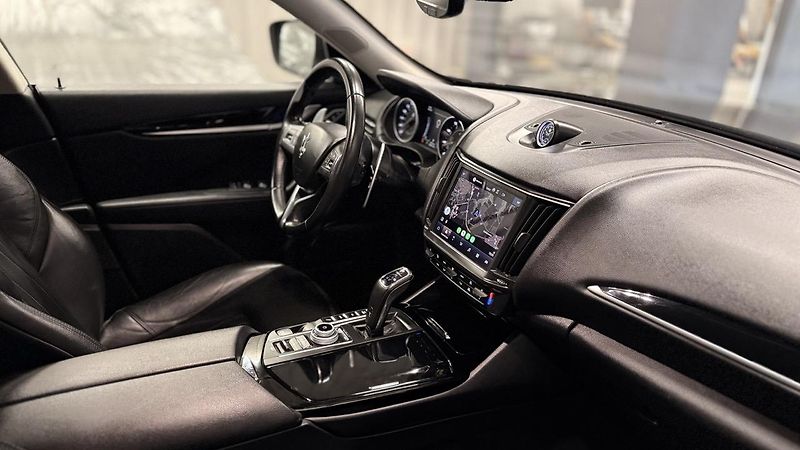 Maserati Levante (2021) 3.0I,FACELIFT,350PS. - fotka 18 z 30