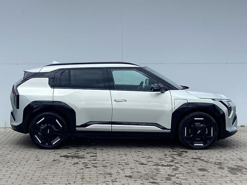 Kia EV3 81kWh GT-Line - fotka 3 z 25