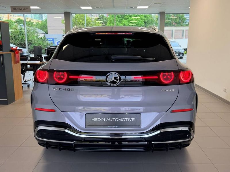 Mercedes-Benz GLC (2026) 400 4MATIC s technologií EQ - fotka 5 z 6