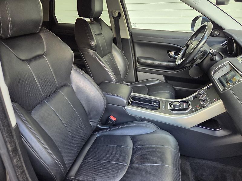 Land Rover Range Rover Evoque (2016) 2.0TD Aut 4x4 Hlučnější motor - fotka 15 z 38