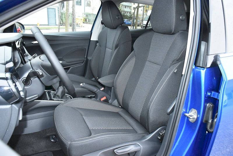 Škoda Fabia (2025) Top Selection 1,0 TSI 70 kW 5- - fotka 12 z 26