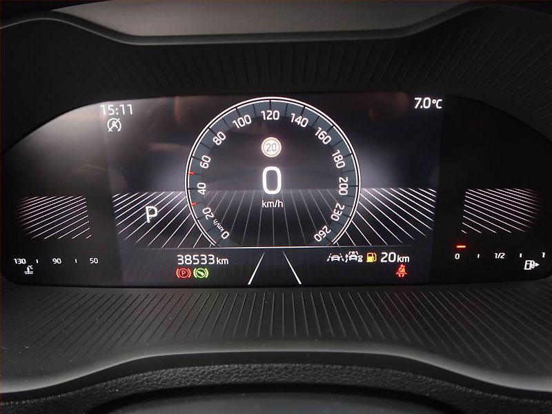 Škoda Karoq (2024) Fresh 2.0 TDI - fotka 11 z 22