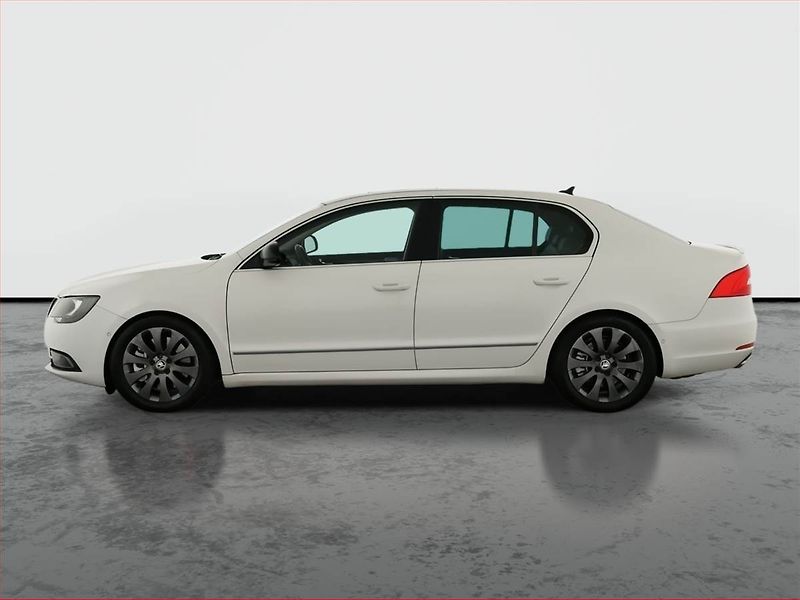 Škoda Superb (2014) Ambition Plus 3.6 FSI V6, 4X4 - fotka 3 z 18