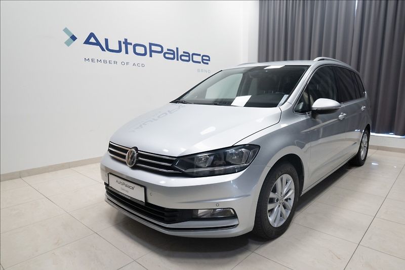 Volkswagen Touran 2,0 TDI MASÁŽ KAMERA VÝHŘEV ČR - fotografie inzerátu