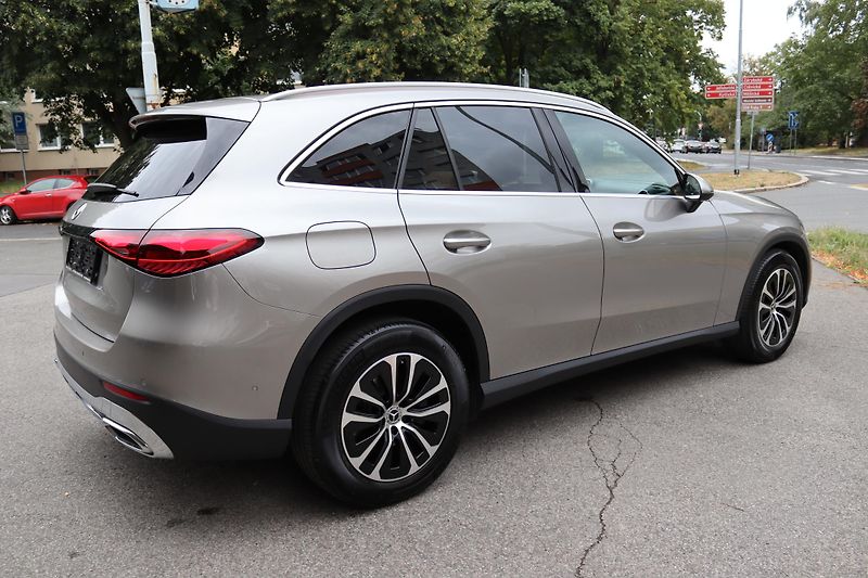 Mercedes-Benz GLC Mercedes-Benz GLC 200 4MATIC - fotka 12 z 58
