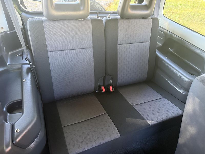 Suzuki Jimny 1,3i 4x4 TAŽNÉ SERVISKA - fotka 14 z 20