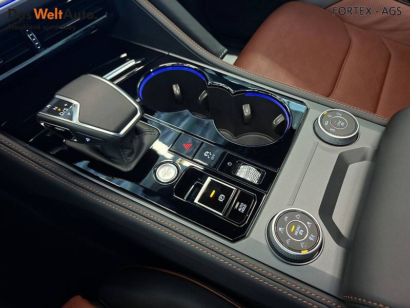 Volkswagen Touareg (2025) R-Line,V6 3.0 TDI,210kW,Prodl. - fotka 10 z 34