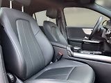 Mercedes-Benz GLA 250 4MATIC Urban Keyless LED - náhled 16
