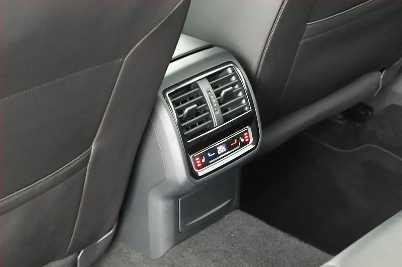 Volkswagen Arteon (2022) 2.0 TDI - fotka 16 z 18