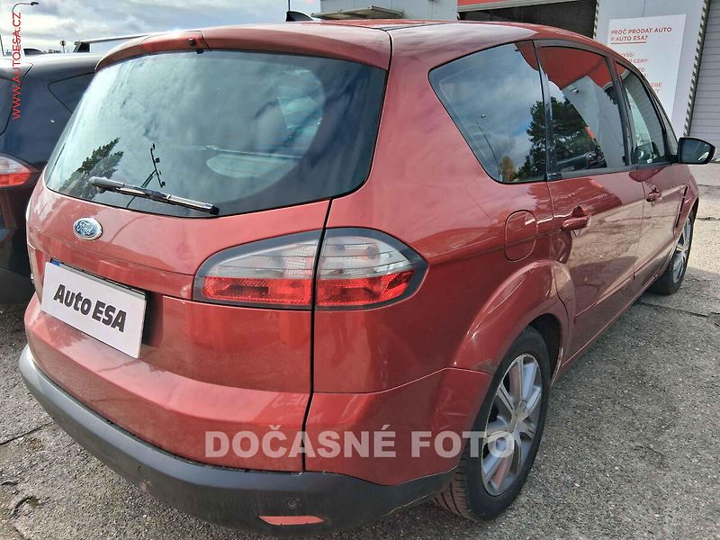 Ford S-MAX (2007) 2.0i, autoAC - fotka 2 z 3