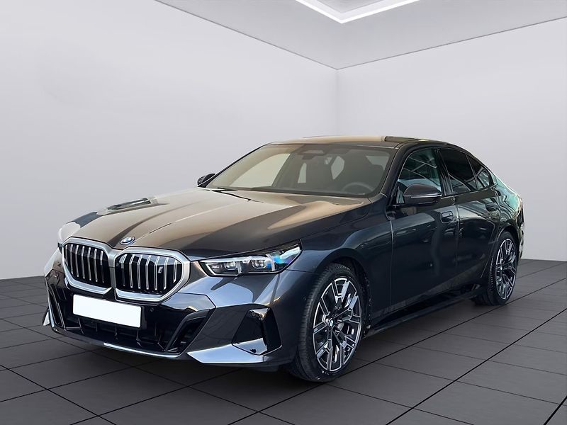BMW i5 eDrive40 M-Sport HuD 360 ACC T - fotka 1 z 17