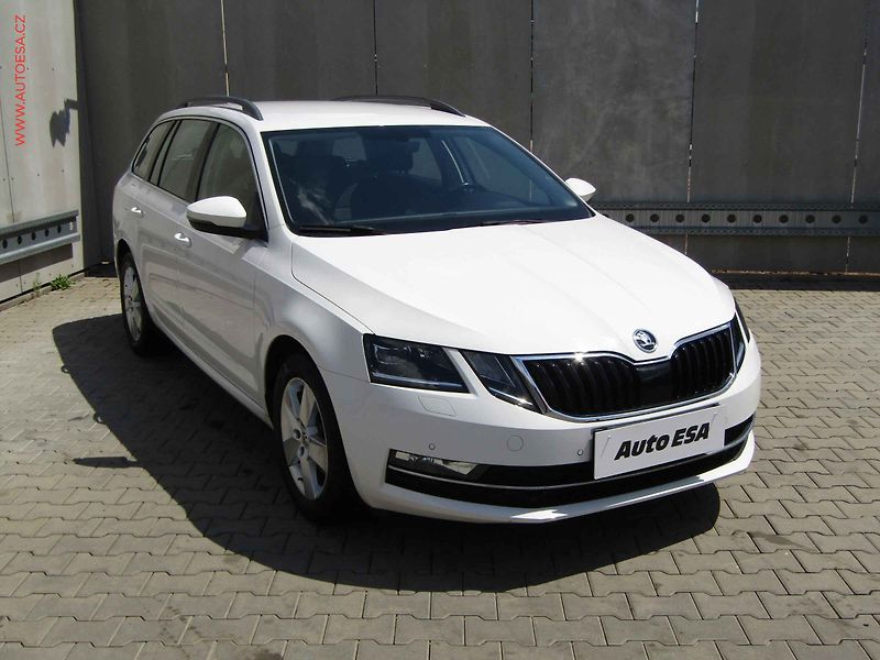 Škoda Octavia (2019) 1.0 TSi, ČR, Style - fotografie inzerátu