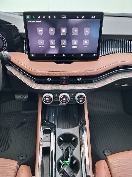 Škoda Superb (2024) COMBI IV L&K 2.0 TDI / 110 kW - fotka 17 z 32