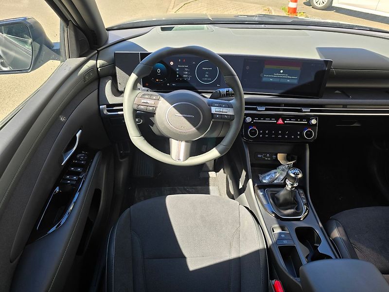 Hyundai Tucson (2026) 1.6 T-GDi MT 20 YEARS PREMIUM - fotka 14 z 29