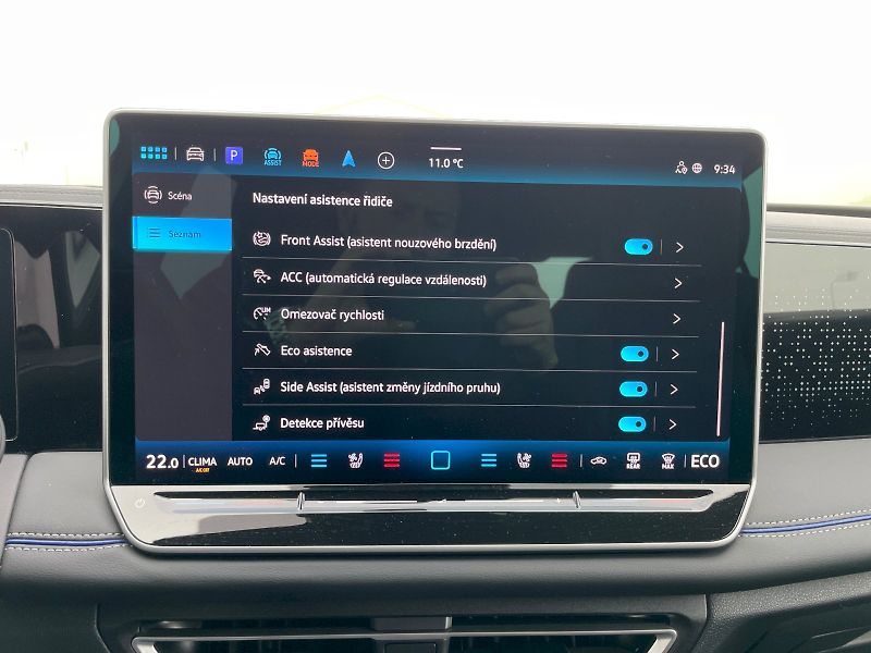 Volkswagen Tiguan (2025) R-LINE 1,5 TSI 130 KW EHYBRID - fotka 47 z 55