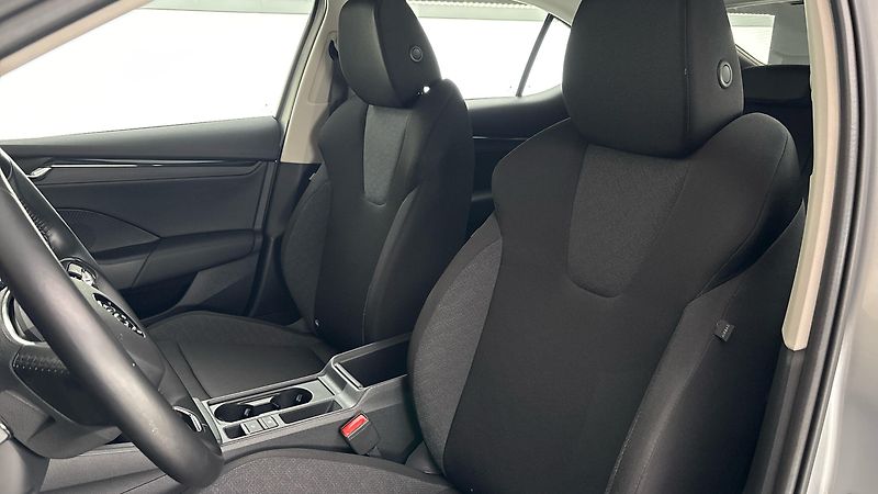 Škoda Octavia 1.0 TSI Active - fotka 15 z 23