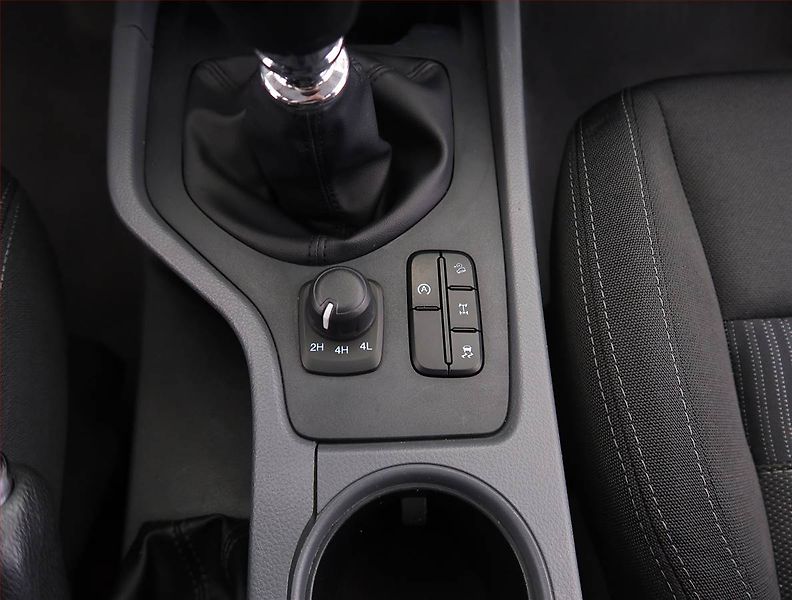 Ford Ranger (2019) XLT 2.2 TDCi, klima - fotka 15 z 21