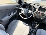 Nissan Almera 1,8 i - náhled 16