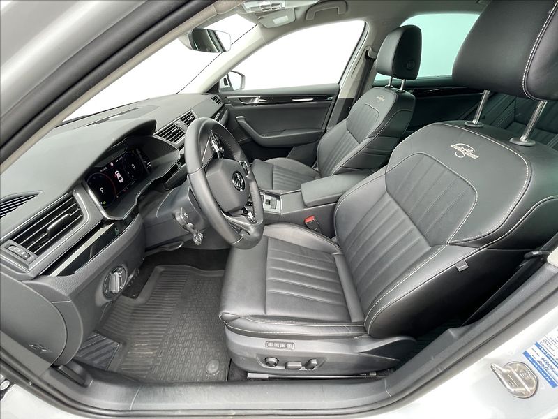 Škoda Superb 2,0 TDI DSG L&K TAŽNÉ+DCC+ACC - fotka 4 z 25