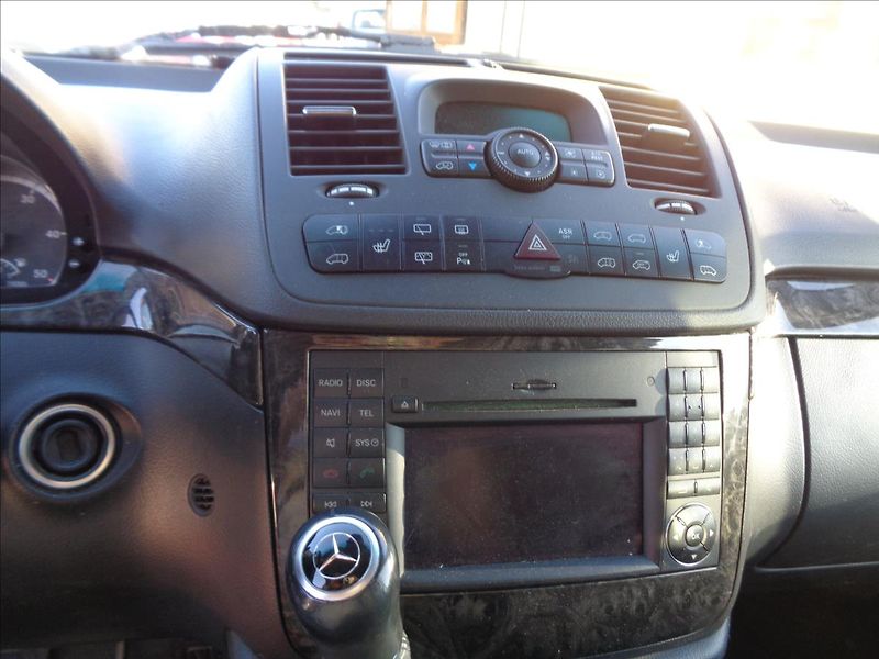Mercedes-Benz Viano 3,0 - fotka 3 z 10