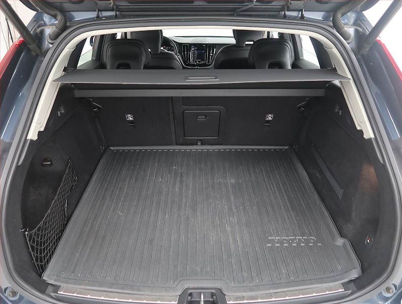 Volvo XC60 (2019) B4 AWD - fotka 14 z 15