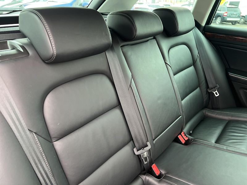 Škoda Superb 2.0TDi 125kw DSG NAVI KŮŽE ALU - fotka 31 z 46