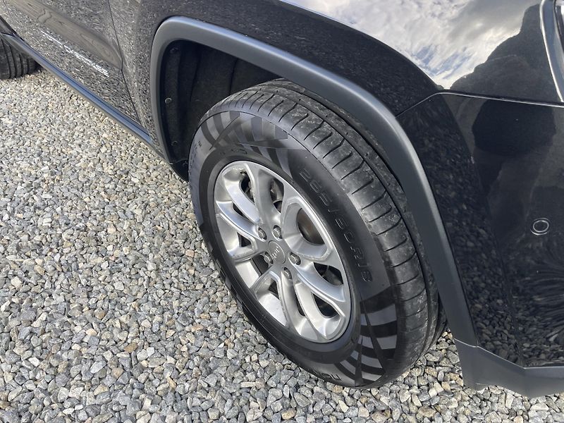 Jeep Grand Cherokee 3.0CRDi 4x4 250PS LIMITEED TOP - fotka 61 z 177