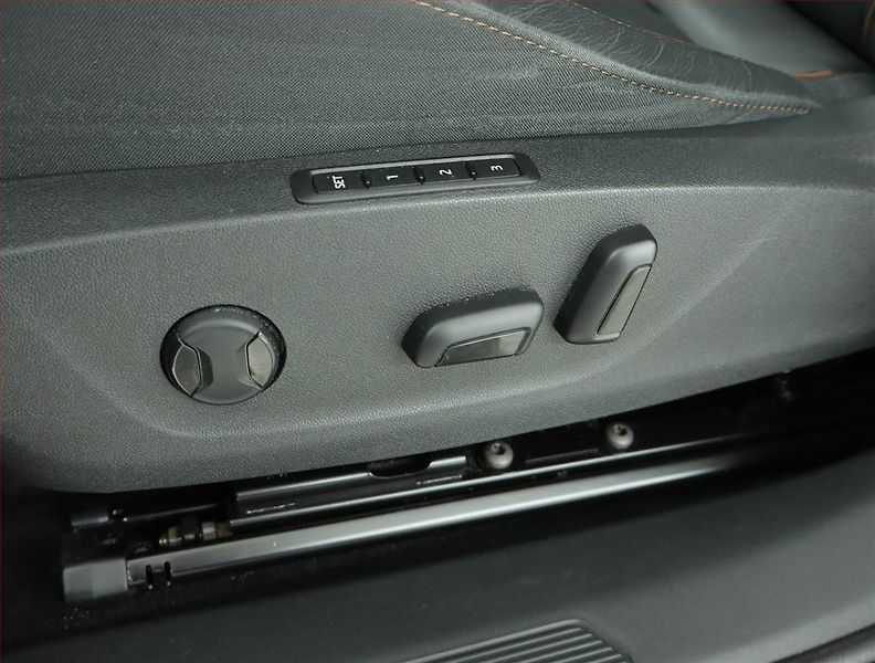 Škoda Enyaq (2020) iV 80 (82 kWh), SoH 84% - fotka 16 z 19