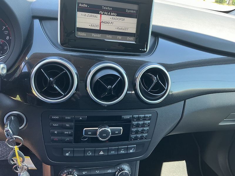 Mercedes-Benz Třídy B 180 BlueEFFICIE - fotka 14 z 21