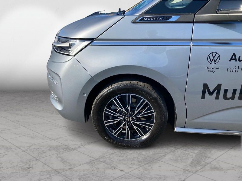 Volkswagen Multivan LONG 1,5TSI PHEV 4MOTION STYLE - fotka 12 z 24