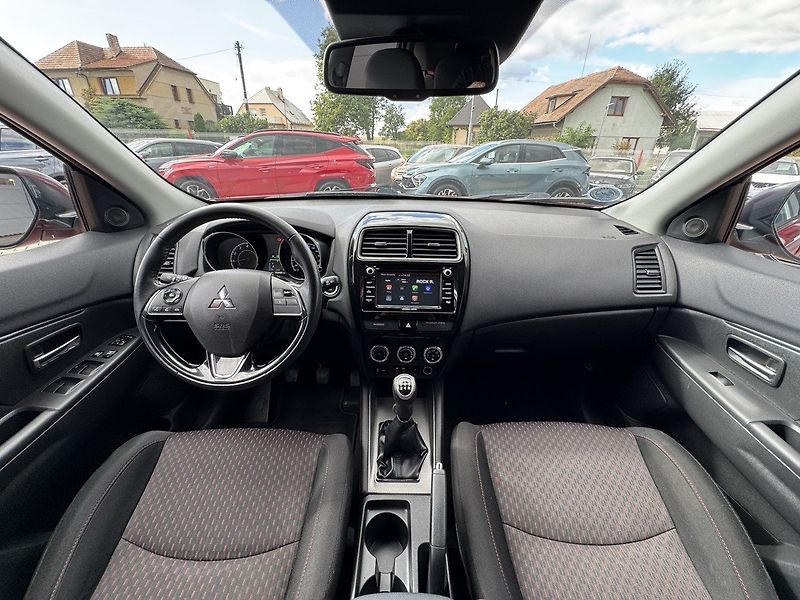 Mitsubishi ASX (2018) 1.6i Mivec Xenony Webasto - fotka 6 z 48