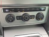 Volkswagen Passat (2015) 2.0 TDi, Comfortline, LED - náhled 15