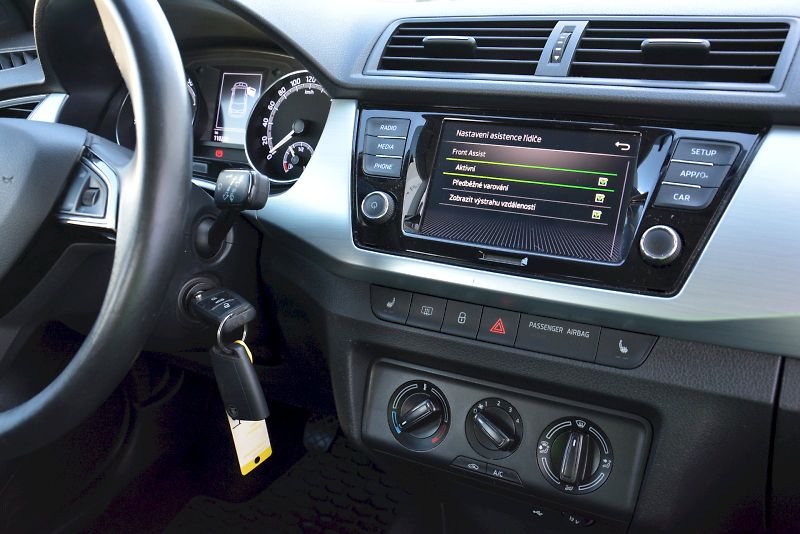 Škoda Fabia (2019) 1.0 TSI 81 kW Ambition PLUS - fotka 20 z 20