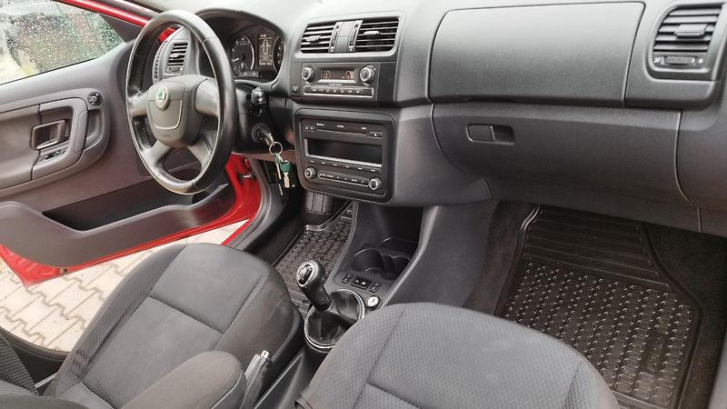 Škoda Fabia II,1.2TSi,volat- 608 081 843 - fotka 13 z 14