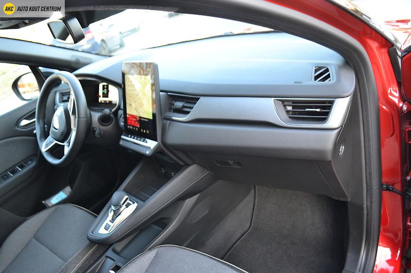 Renault Captur techno E-Tech full hybrid 145 - fotka 12 z 51