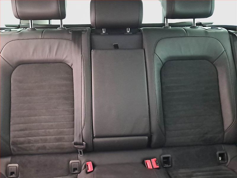 Volkswagen Passat (2014) Highline 2.0 TDI, Kůže, Navi - fotka 10 z 19