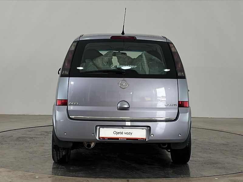 Opel Meriva Hatchback - fotka 17 z 26
