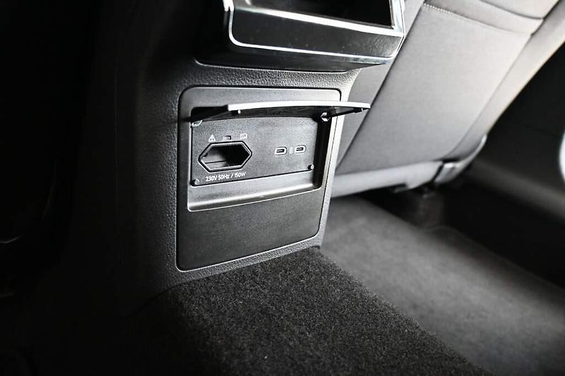 Škoda Superb (2022) 2.0 LED DSG ACC Virtual Kamera - fotka 26 z 34