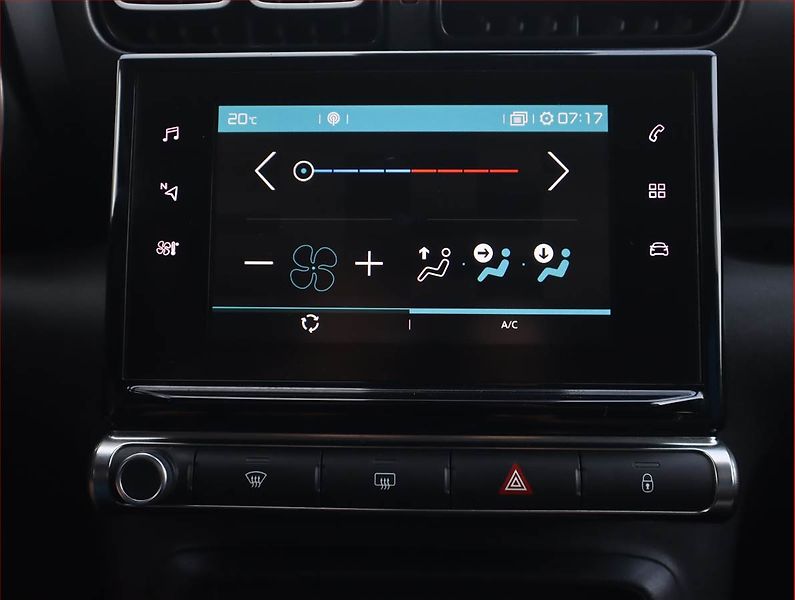 Citroën C3 Aircross (2019) Live 1.5 BlueHDi, Navi - fotka 13 z 17