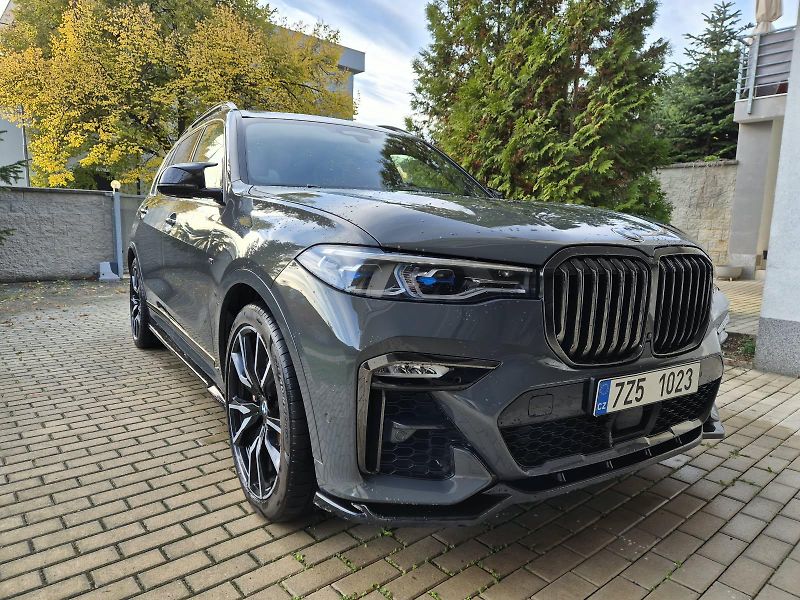 BMW X7 (2021) 40d Xdrive   REZERVACE - fotografie inzerátu