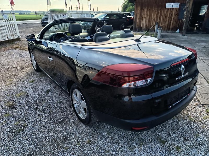 Renault Mégane (2011) Kabroušek 1.4 96kw - fotka 29 z 53