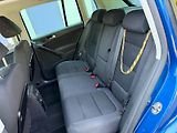 Volkswagen Tiguan 2,0 TDI 4x4 / Sport / servis.k - náhled 13