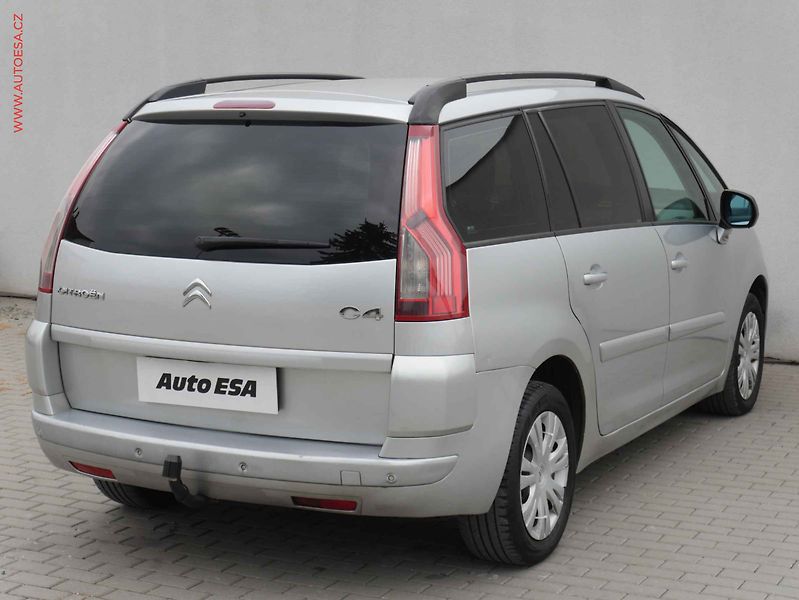 Citroën C4 Picasso (2007) 2.0HDi, AT, tempo, park.asist - fotka 4 z 17