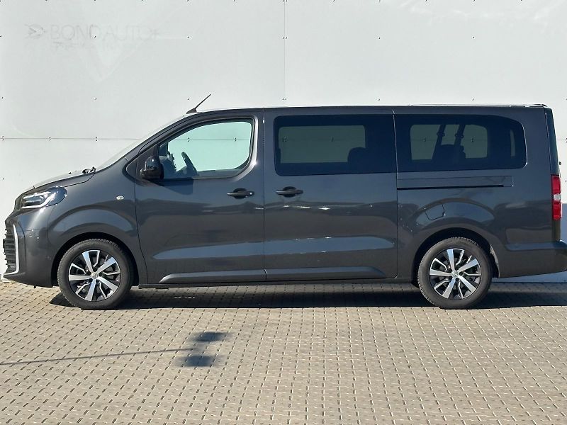 Toyota ProAce Verso 2,2 D Business Comfort 9S - fotka 3 z 23