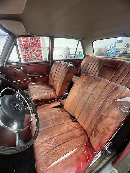 Mercedes-Benz Ostatní 250 SE 2.5 benzín 110kW - fotka 10 z 15