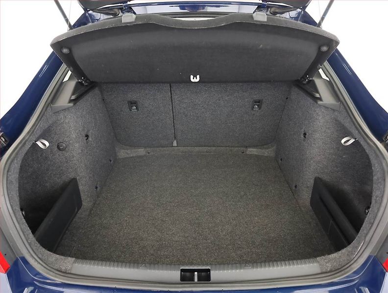 Škoda Octavia (2013) Ambition 1.2 TSI, Serv.kniha - fotka 16 z 17