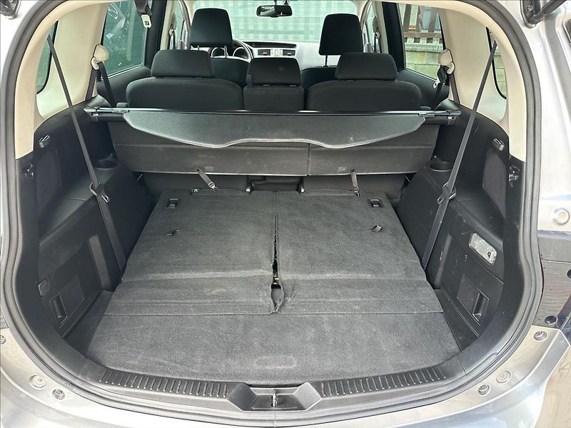 Mazda 5 2,0 7.míst - fotka 5 z 26