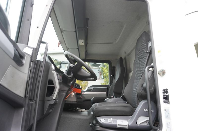 MAN TGM (2015) 26.340 6x2/4 / Magyar fuel tan - fotka 17 z 24