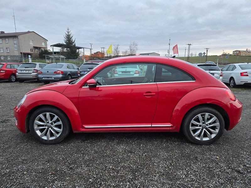 Volkswagen Beetle (2012) 1.6 TDi 2012 - fotka 4 z 17