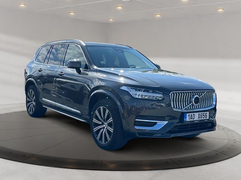 Volvo XC90 (2024) PLUS BRIGHT B5 173kW TAŽNÉ AWD - fotka 3 z 11